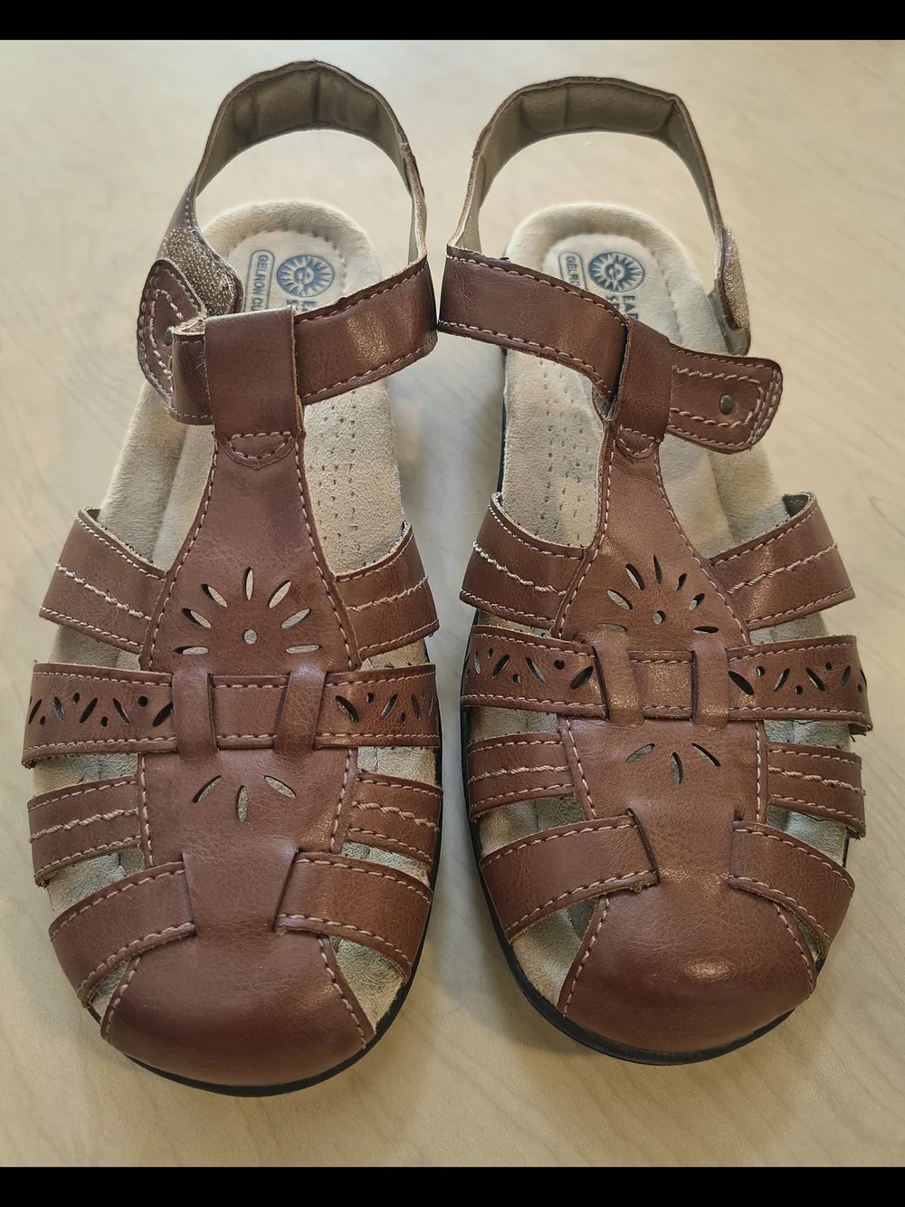 Earth Spirit Women's Brown Leather Fisherman Sandals
